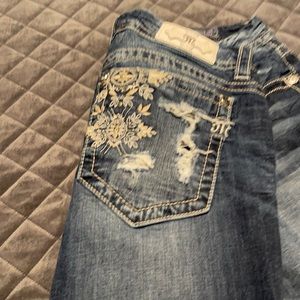 Miss me size 36 easy crop jeans